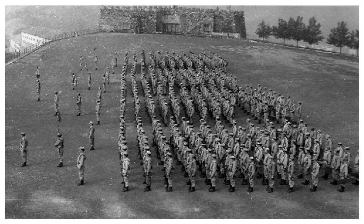 1976, mayo. El Batallón formado